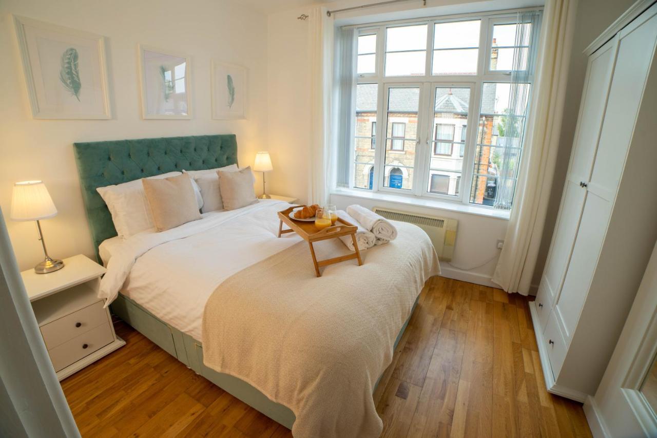 Vibrant City Centre - King Bed, Entire Apartment เคมบริดจ์ ภายนอก รูปภาพ